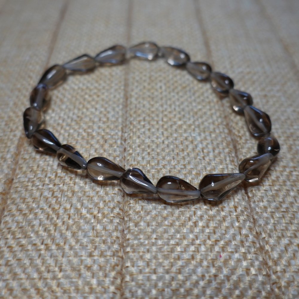(NWT) Smoky Quartz Teardrop Beaded Bracelet
